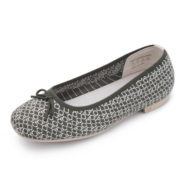 http://kumkangshoe.com/Images/product_images/0102/CLAPUC5681WAKAE6_1_0650.jpg
