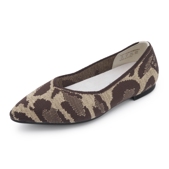 http://kumkangshoe.com/Images/product_images/0102/CLAPUC5682WAKAE3_1_0650.jpg