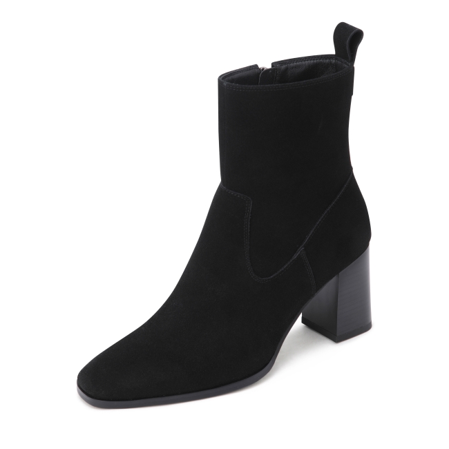 http://kumkangshoe.com/Images/product_images/0102/RICBOC4022WFAIS1_1_0650.jpg