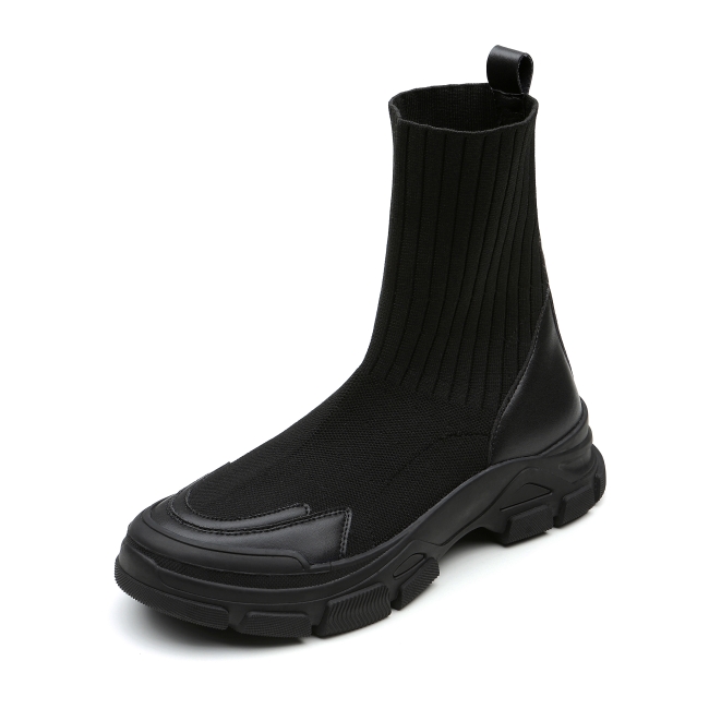 http://kumkangshoe.com/Images/product_images/0102/RICBOC5854WFREF1_1_0650.jpg