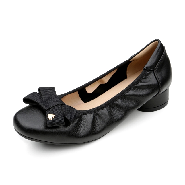 http://kumkangshoe.com/Images/product_images/0102/RICPUC6621WFAIF1_1_0650.jpg