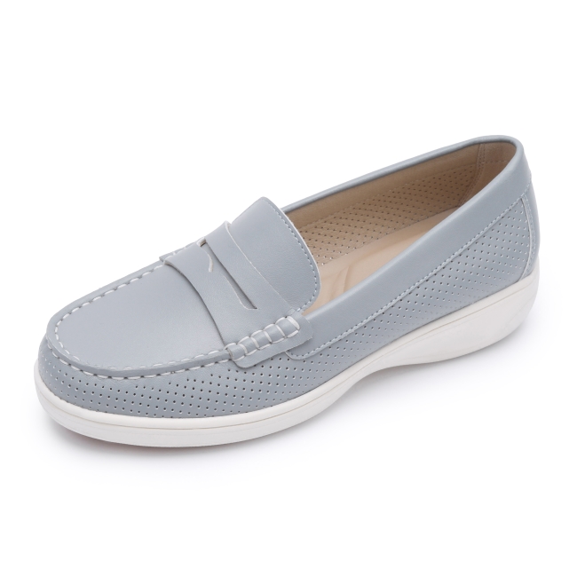 http://kumkangshoe.com/Images/product_images/0102/RICSLC5157WFREK2_1_0650.jpg