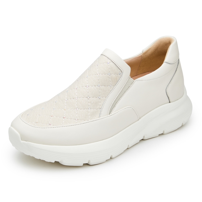 http://kumkangshoe.com/Images/product_images/0102/RICSLC5351WFREK9_1_0650.jpg